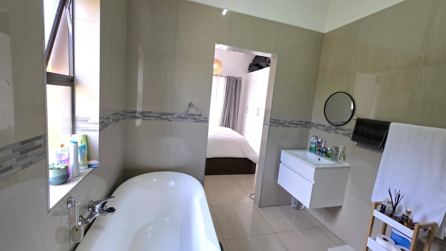3 Bedroom Property for Sale in Estate D Afrique North West